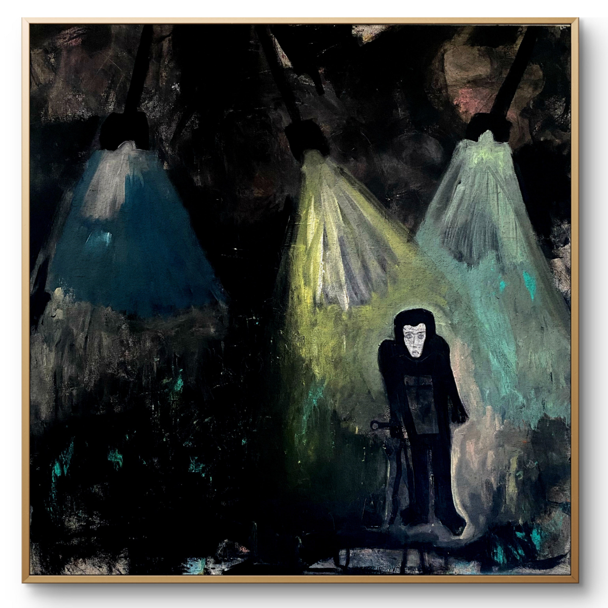Gothic Singer Can't Hide From The Light